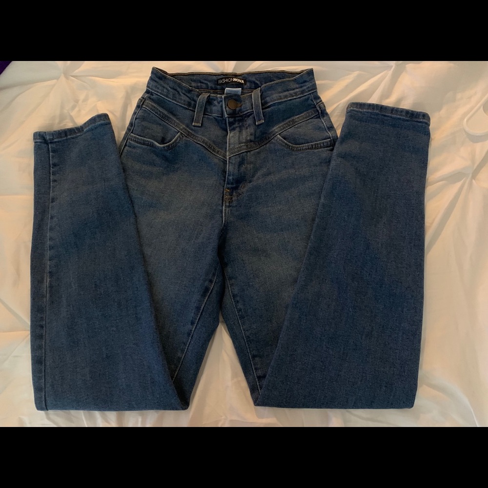 Affair Of The Heart Jeans